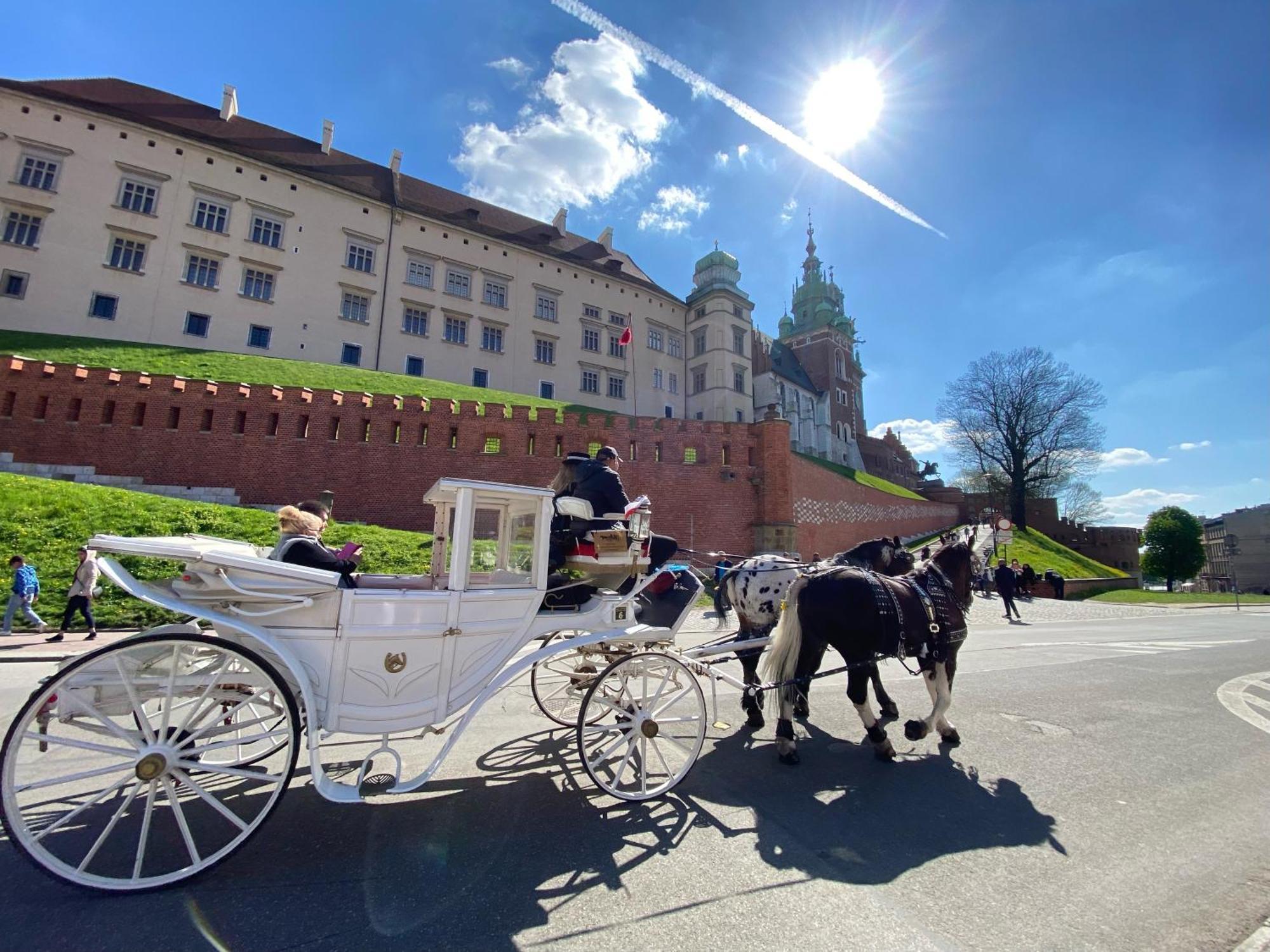Lux Stays By Torres At K39 Krakow Dış mekan fotoğraf